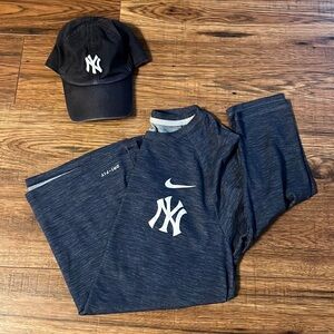 Bundle New York Yankees MLB Nike Women’s Small Top Navy Hat